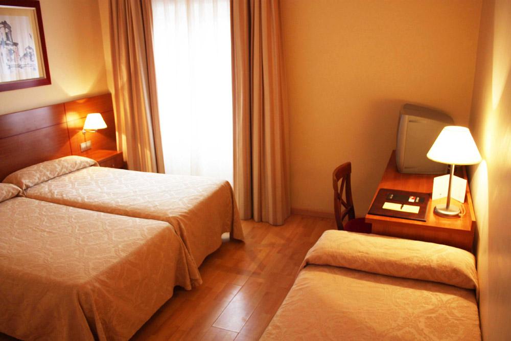 Hotel Palacios Alfaro Dış mekan fotoğraf