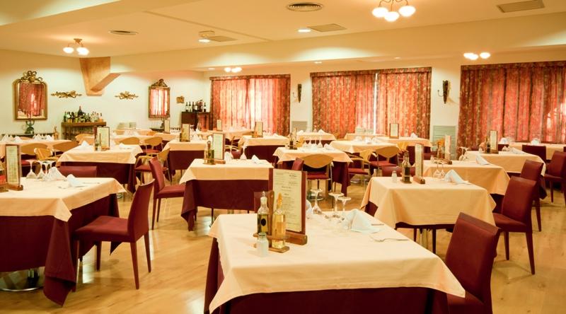 Hotel Palacios Alfaro Dış mekan fotoğraf