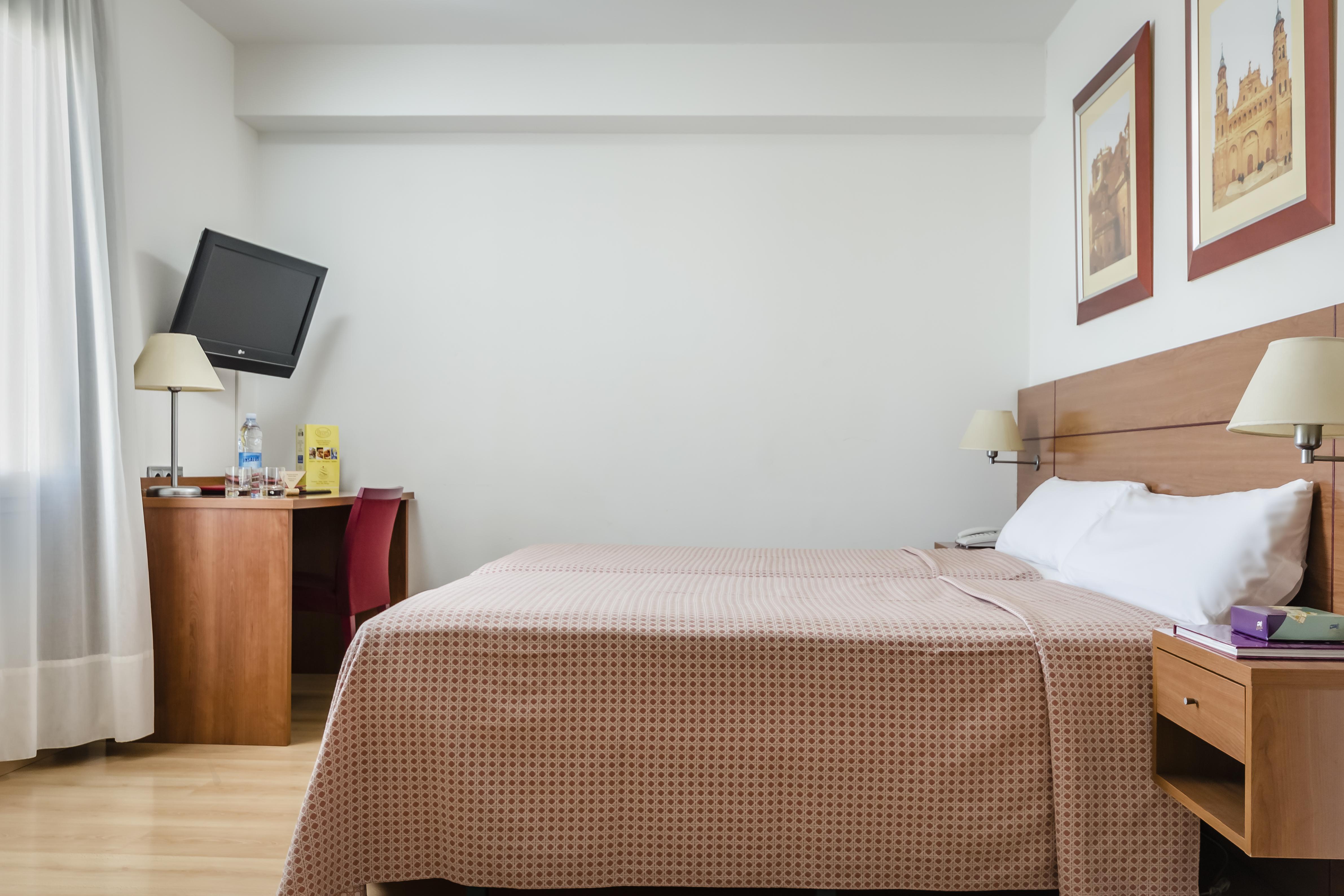 Hotel Palacios Alfaro Dış mekan fotoğraf