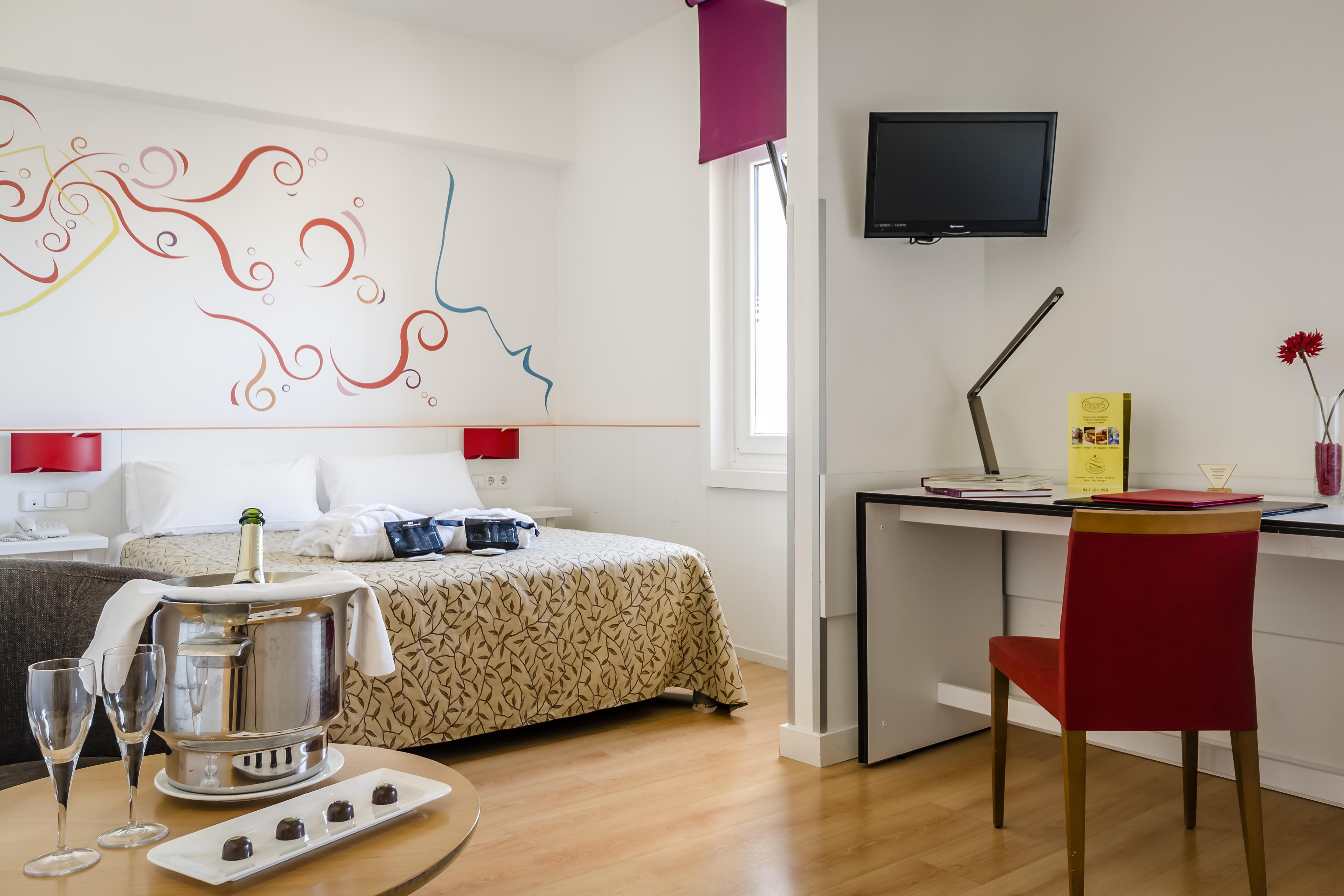 Hotel Palacios Alfaro Dış mekan fotoğraf