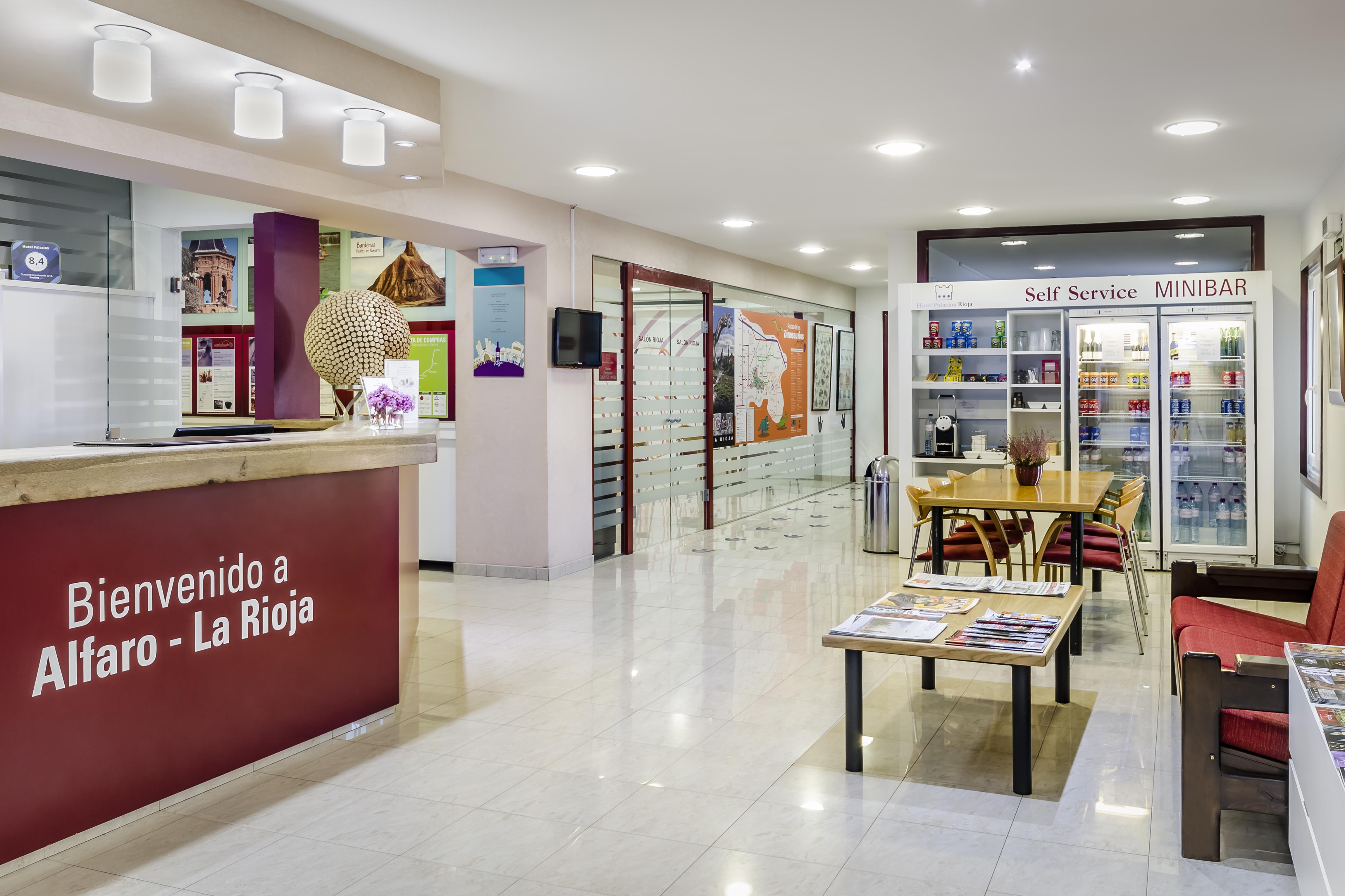 Hotel Palacios Alfaro Dış mekan fotoğraf