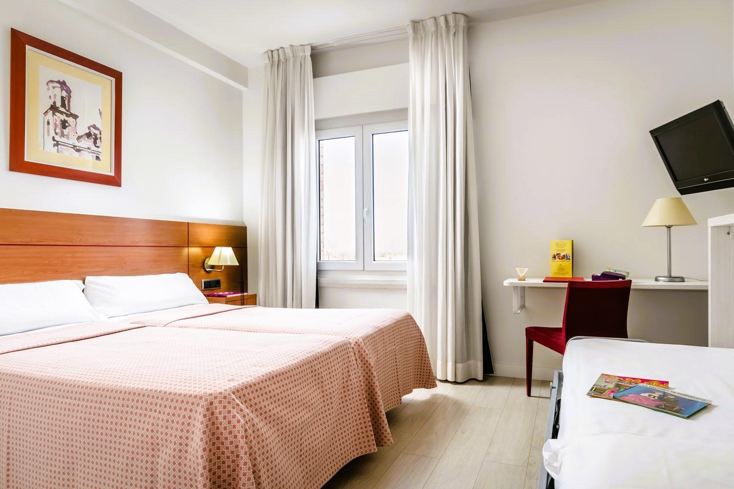Hotel Palacios Alfaro Dış mekan fotoğraf