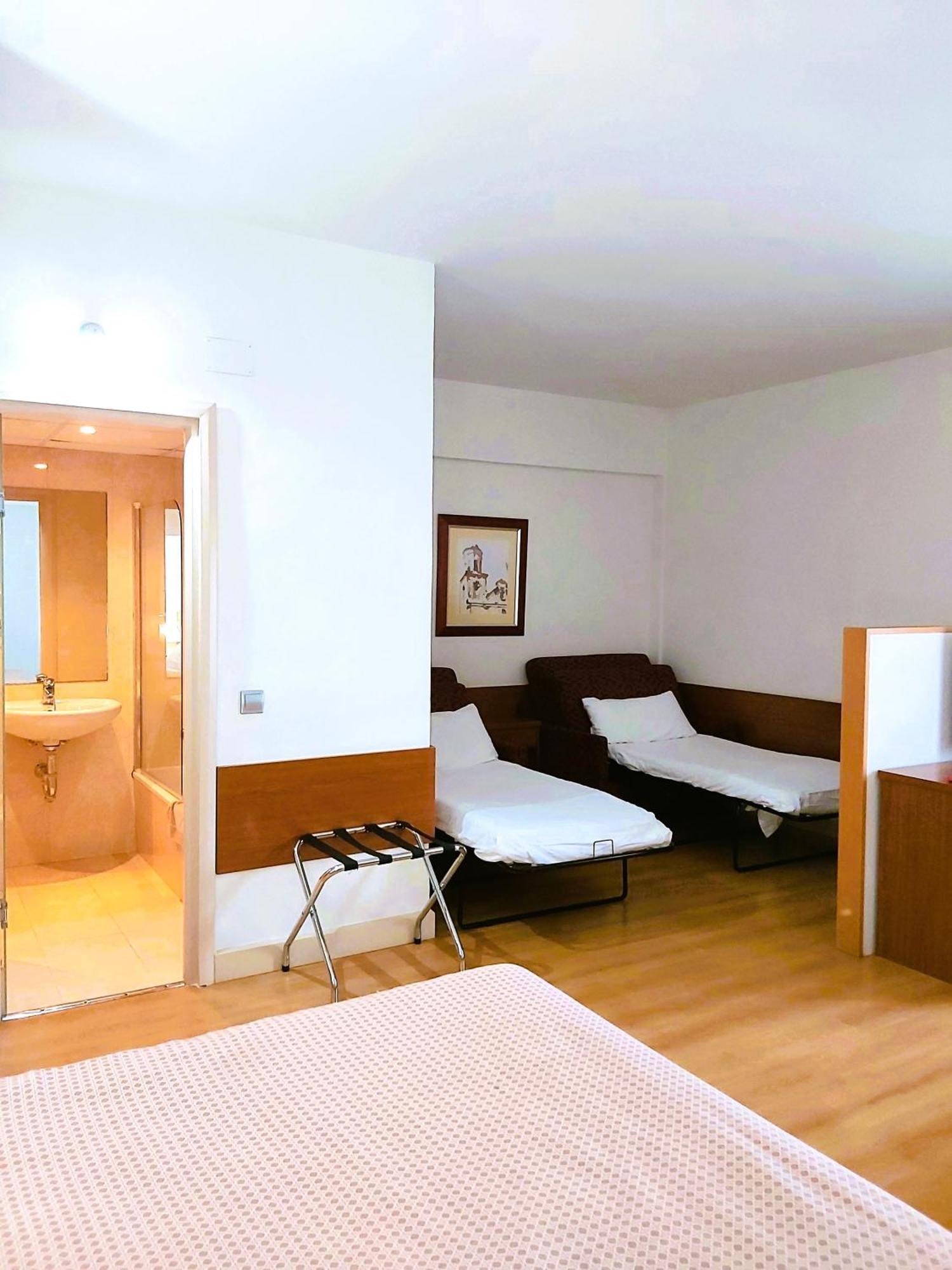 Hotel Palacios Alfaro Dış mekan fotoğraf